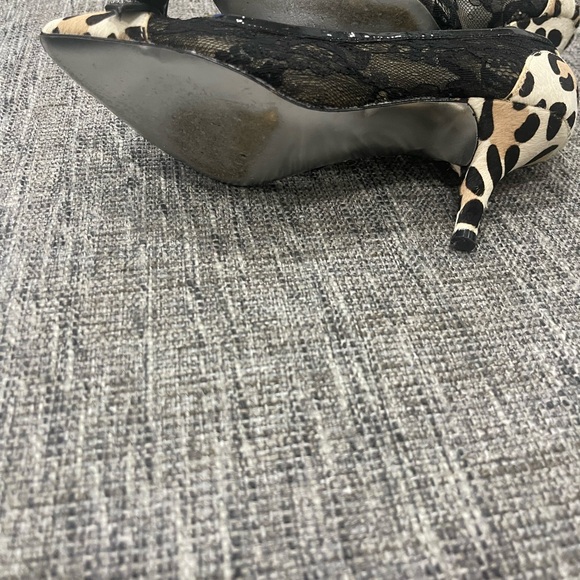 BEBE , leopard fur, lace, & patent studded bow on toes pumps!😊 - Picture 2 of 6